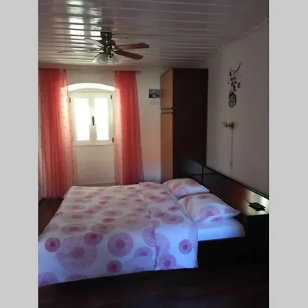 Apartman Knezovic Stari Grad  Exterior photo