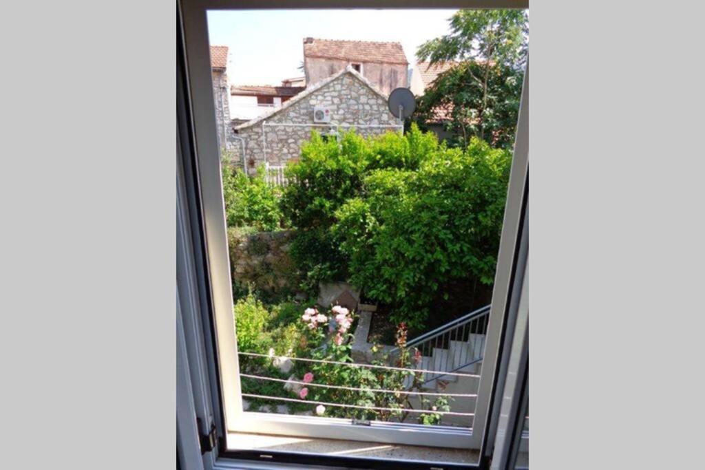Knezovic Apartment Stari Grad (Hvar)